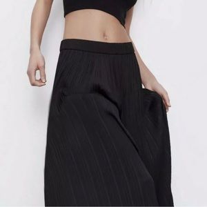 Zara pleated palazzo wide leg pants in black